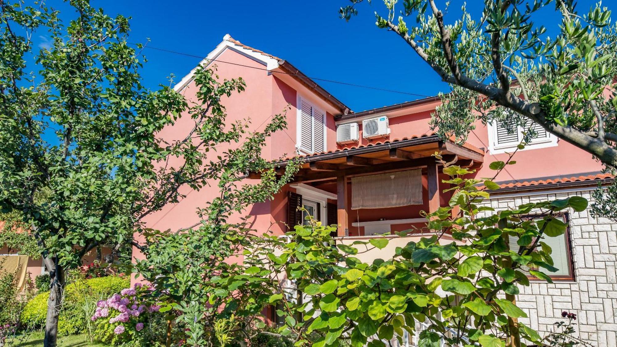 Apartment Nadica